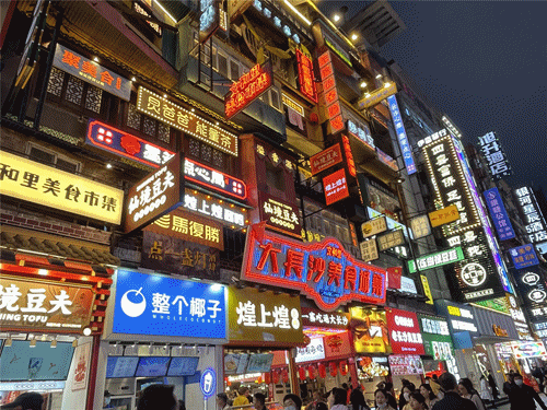 走訪(fǎng)長(cháng)沙、重慶等地后，我總結出一套廣告牌子“吸金術(shù)”3