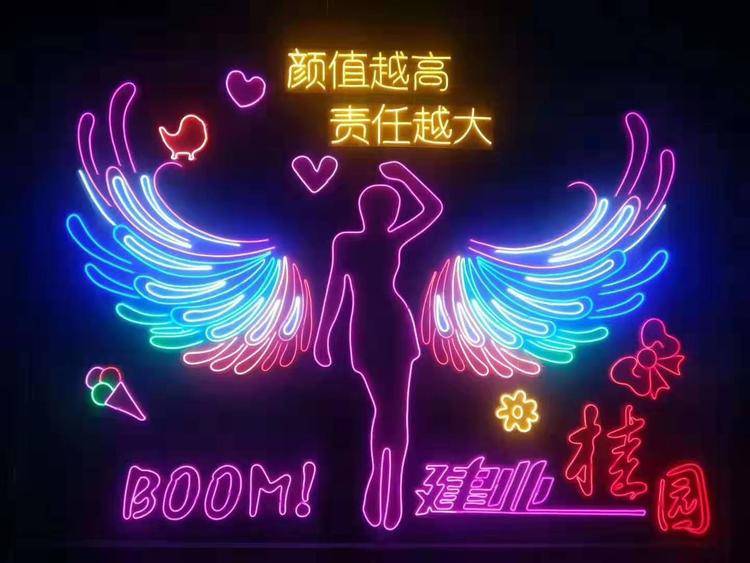 牌匾習見(jiàn)材質(zhì) 帶你分析門(mén)頭廣告牌2